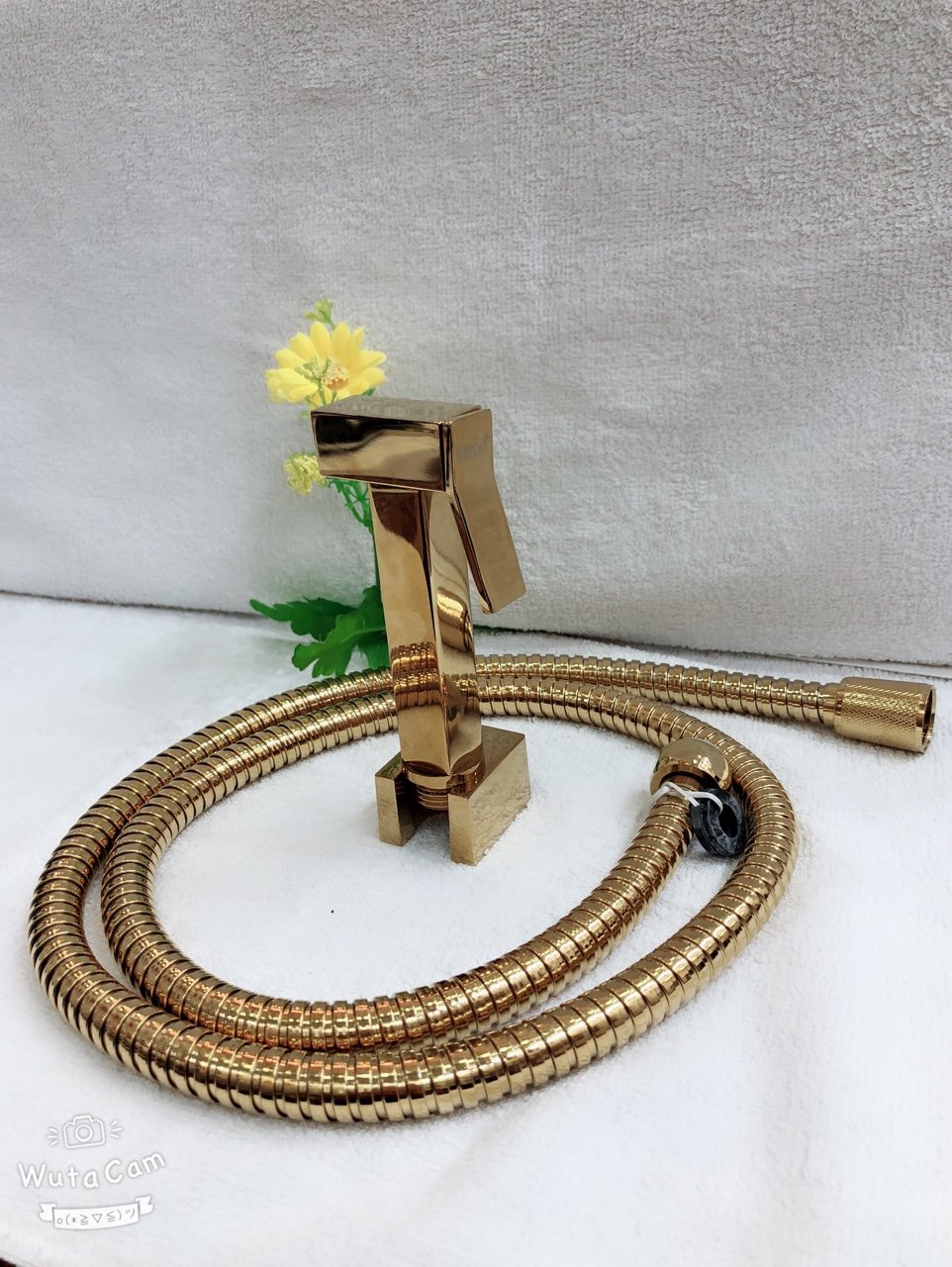 Vòi Xịt Vệ Sinh Mạ PVD V 105 Cao Cấp