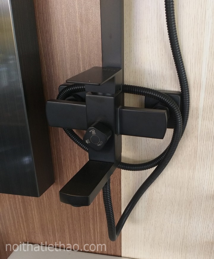 Vòi Sen Nóng Lạnh Vuông Đen Inox S11