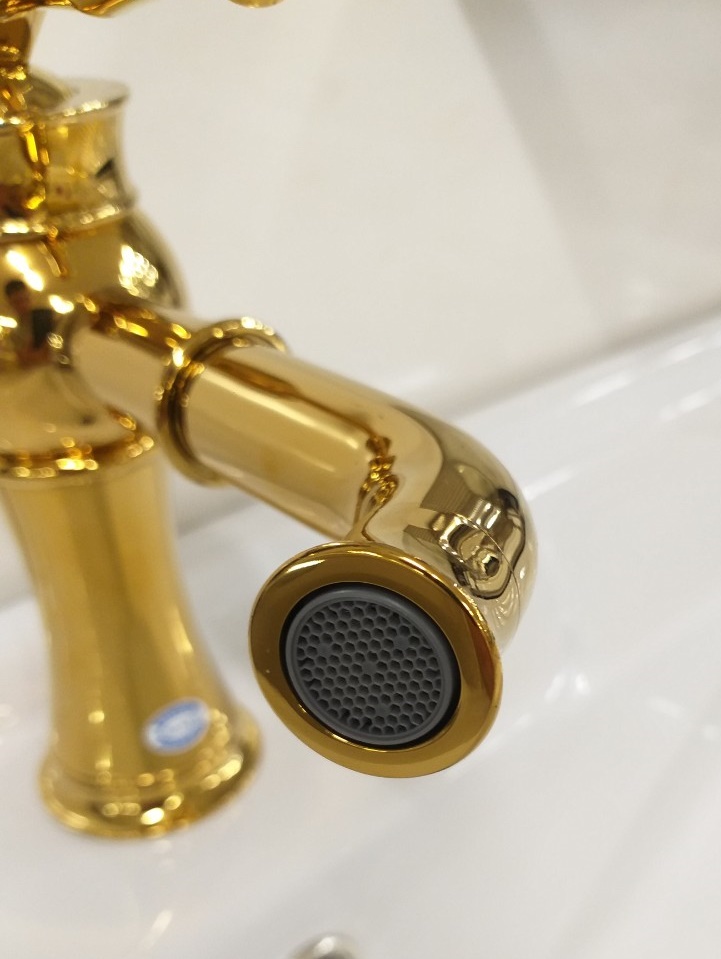 Vòi Lavabo Nóng Lạnh Hocrking HK 134-3 Cao Cấp