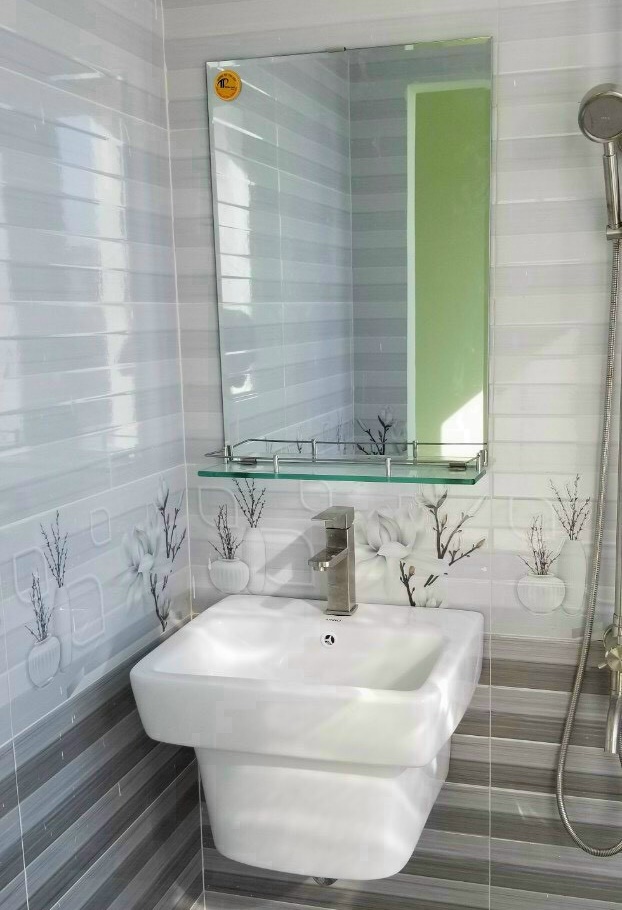 Lavabo Rửa Mặt Vuông C650 Sang Trọng