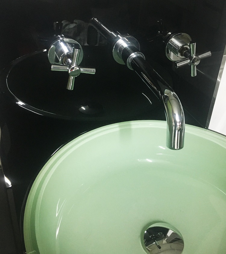 Vòi Lavabo Nóng Lạnh Âm Tường HK22 Cao Cấp